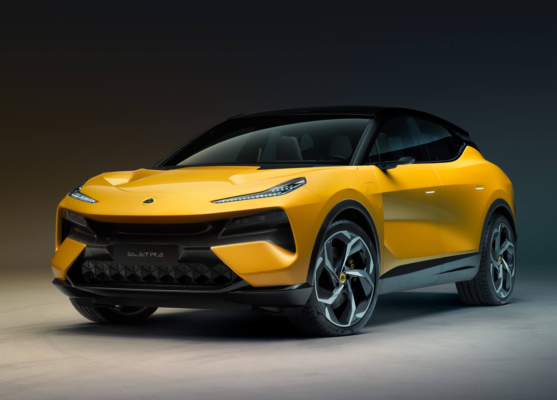 Η Eletre σώζει τη Lotus, ακριβώς όπως η Cayenne την Porsche ! - CarTalk.gr